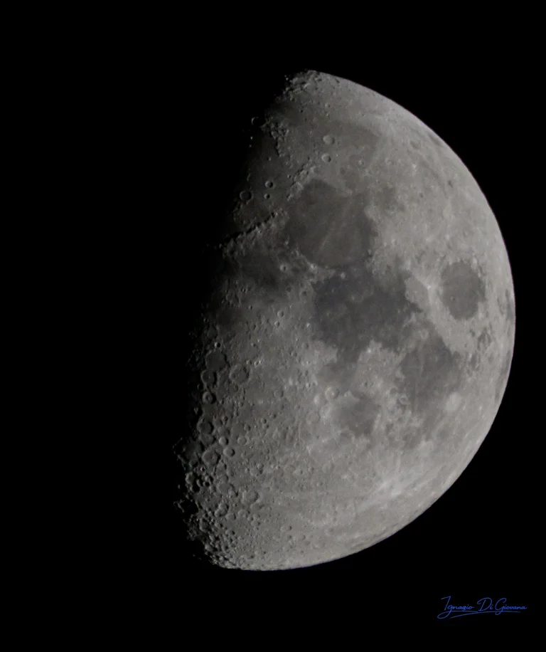Dettaglio della Luna in fase crescente