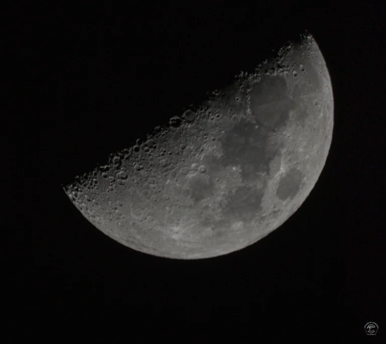 Dettagli della luna crescente