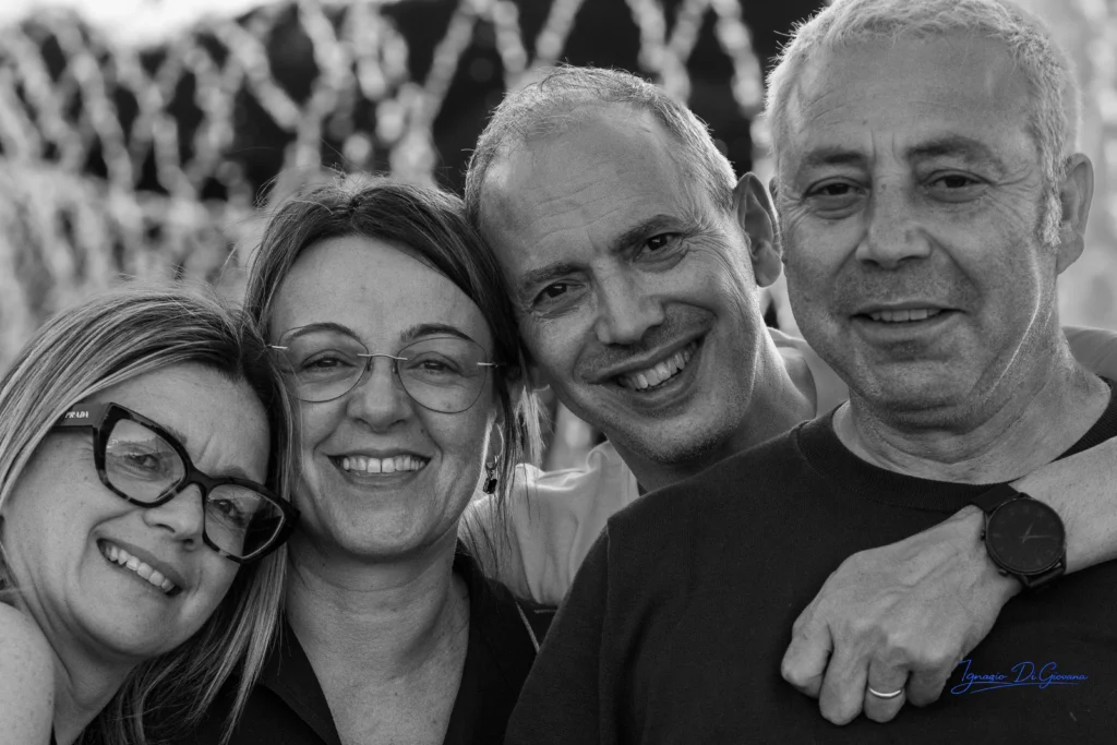Ritratto di gruppo in bianco e nero